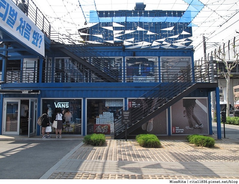 首爾景點 藍色貨櫃屋 common ground 首爾建大 建大捷運站 首爾潮流 2016韓國景點 韓國團體 韓國自由行 世界最大貨櫃屋商城 建大貨櫃屋商場 MARKET GROUND 10