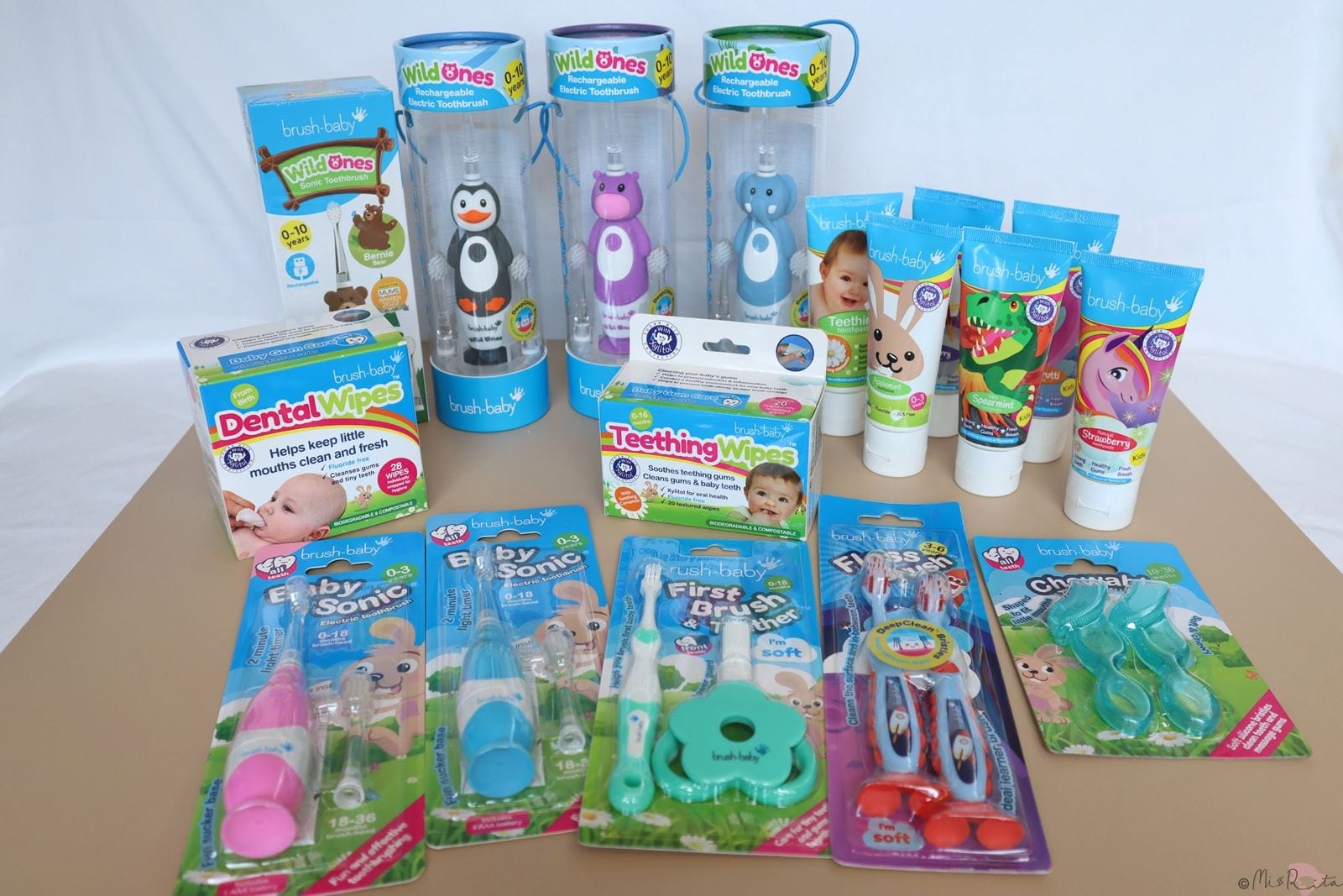 Brush Baby,Brush Baby英國,嬰幼兒口腔,WildOnes充電式兒童聲波電動牙刷,WildOnes,幼兒雙吸盤式牙刷,嬰兒清潔手指棉巾,木醣醇含氟牙膏,兒童電動牙刷,兒童牙刷,兒童牙膏,優迪,yodee,英國兒童牙刷,聲波電動牙刷,電動牙刷