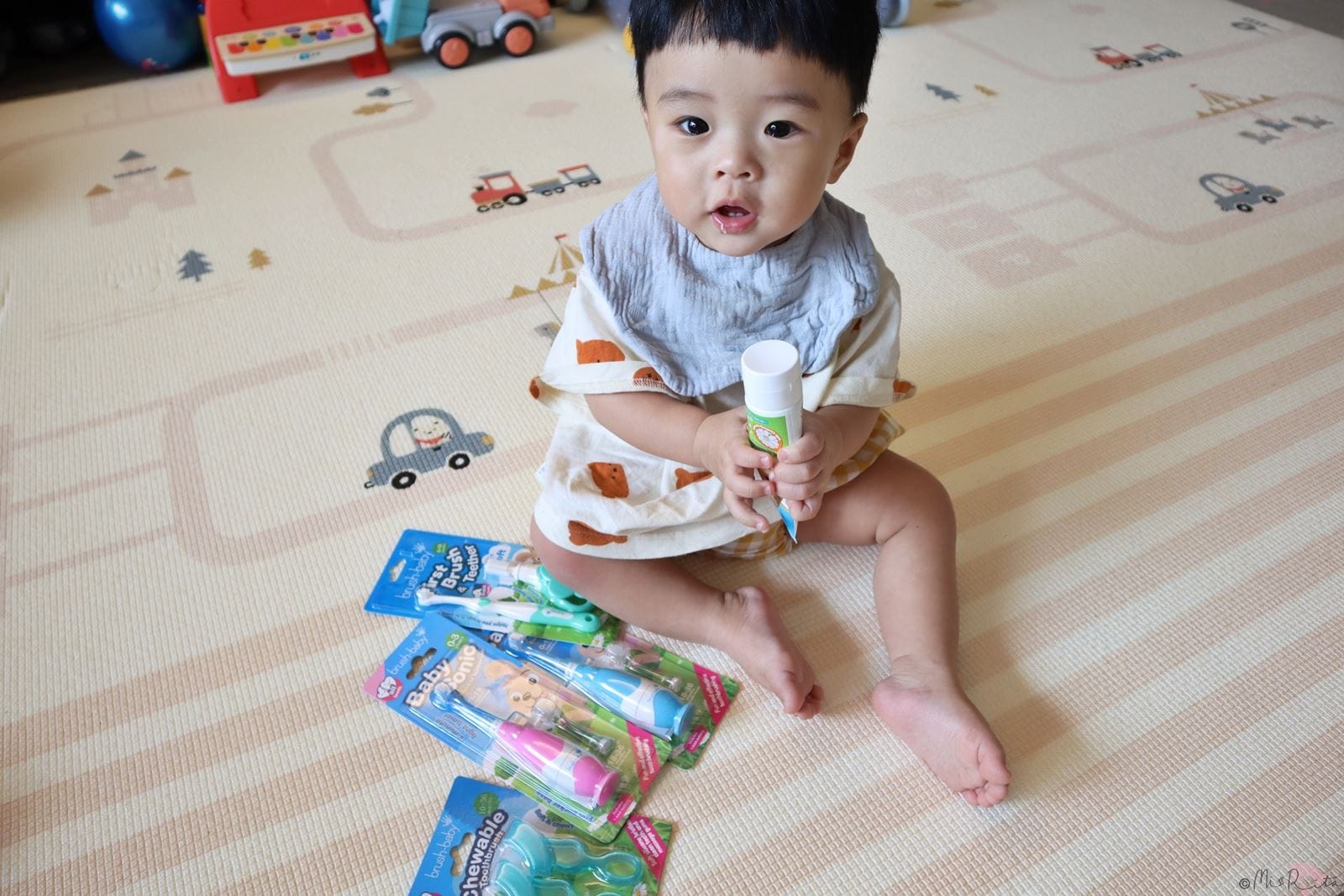 Brush Baby,Brush Baby英國,嬰幼兒口腔,WildOnes充電式兒童聲波電動牙刷,WildOnes,幼兒雙吸盤式牙刷,嬰兒清潔手指棉巾,木醣醇含氟牙膏,兒童電動牙刷,兒童牙刷,兒童牙膏,優迪,yodee,英國兒童牙刷,聲波電動牙刷,電動牙刷
