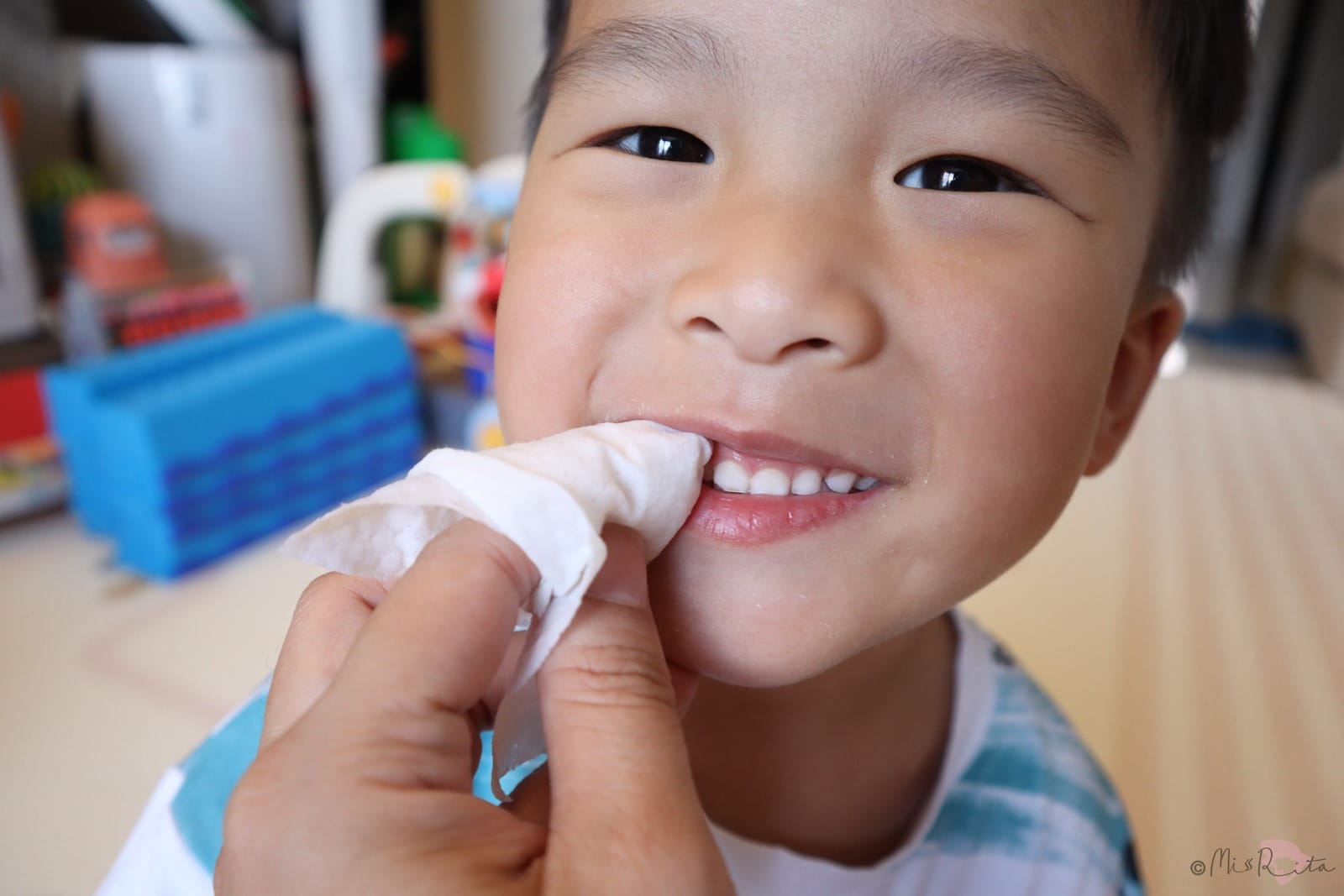 Brush Baby,Brush Baby英國,嬰幼兒口腔,WildOnes充電式兒童聲波電動牙刷,WildOnes,幼兒雙吸盤式牙刷,嬰兒清潔手指棉巾,木醣醇含氟牙膏,兒童電動牙刷,兒童牙刷,兒童牙膏,優迪,yodee,英國兒童牙刷,聲波電動牙刷,電動牙刷